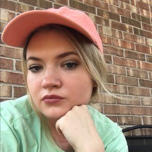 Meet your Posher, Hayley